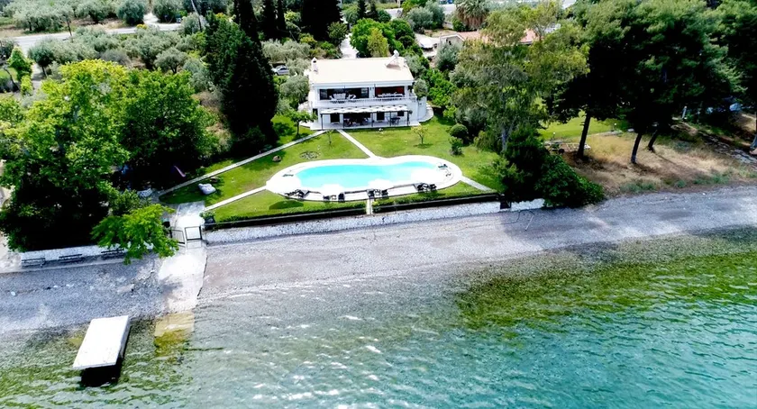 Villa Agios - Stunning beachfront private villa, ideal for families - Image 1