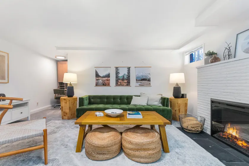 Lilac In Law, Picturesque lower unit - Image 1