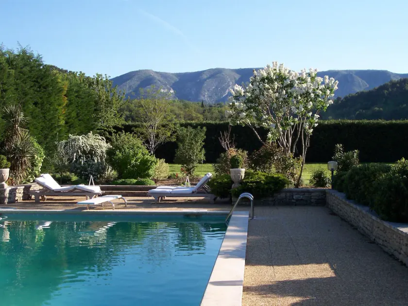 Charm in Luberon - Image 1
