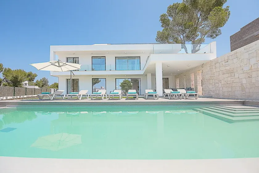 Villa Magnolia in Cala D'or - Image 1