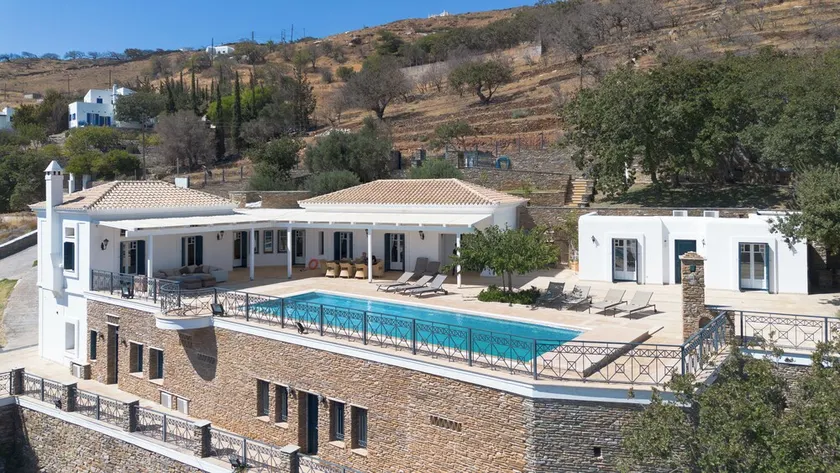 Andros Cyclades, private tennis & basketball courts,horses for riding - Image 1