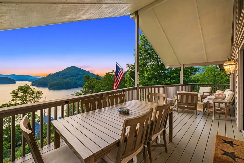 Heras Hideaway - Lake Glenville Views - Image 1