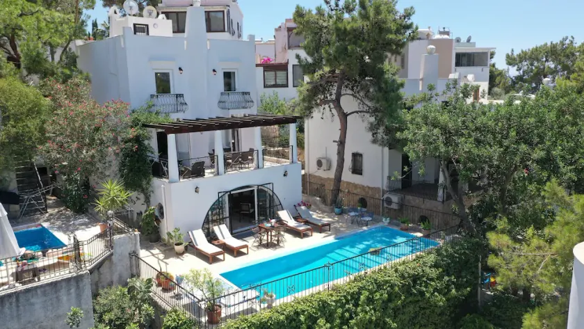 Private Pool Villa Cem - Image 1