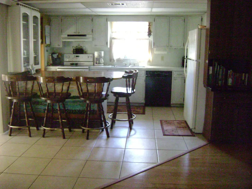 Three Bedroom House on Private Lake Delancy in Ocala National Forest - Image 1