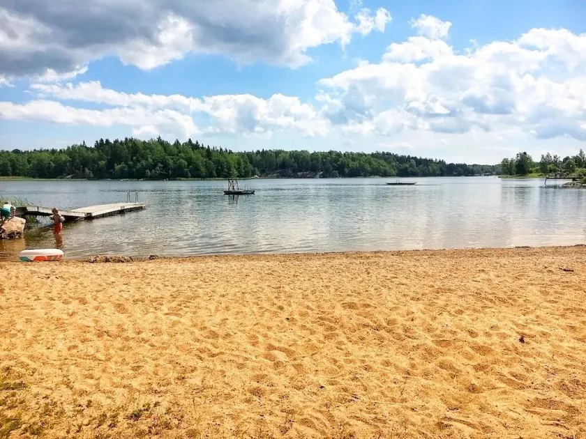 2 modern & cosy houses in Stockholm Archipelago 45 min. to Stockholm City. - Image 1