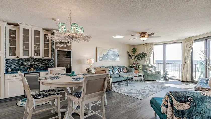 Store 4. sal 3br Beachfront Phoenix X Condo !! - Image 1