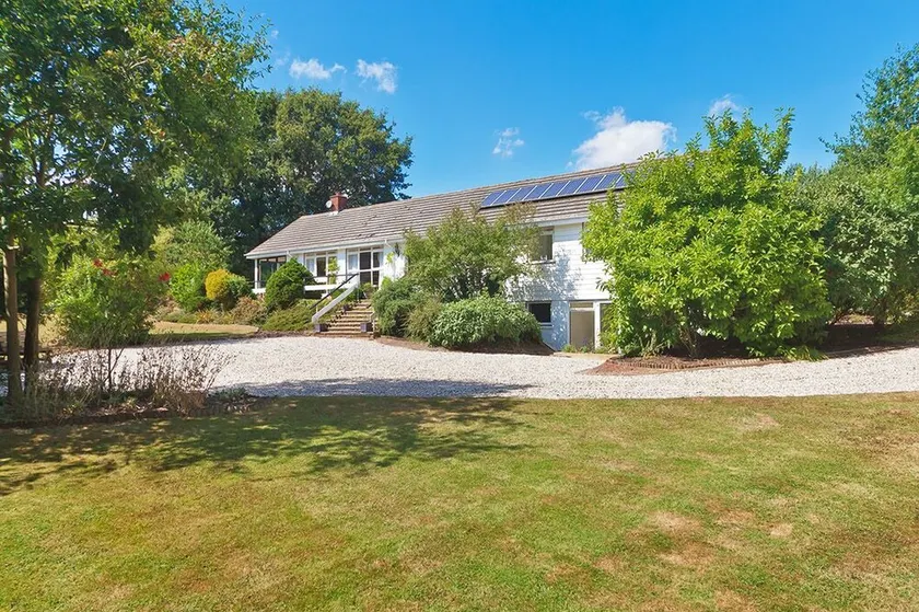 English Countryside Retreat:  Sleeps 10 - Image 1