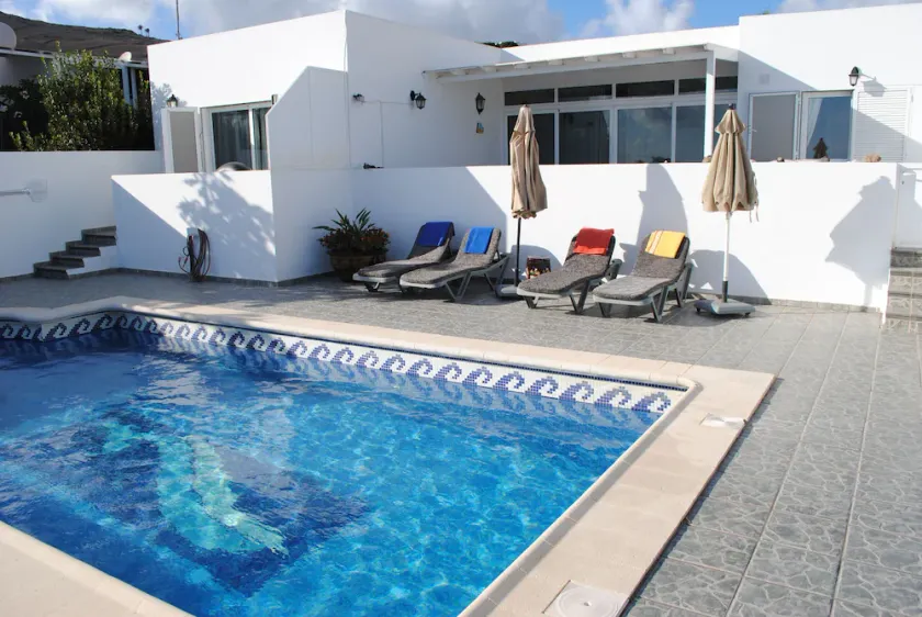 Casa Canaria, com excelentes vistas do mar, wifi, piscina (8X4m) para 2 a 6 pessoas - Image 1