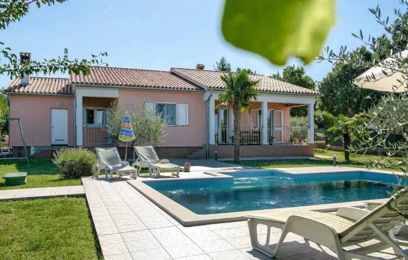 Meravigliosa casa con 3 camere da letto. - Image 1