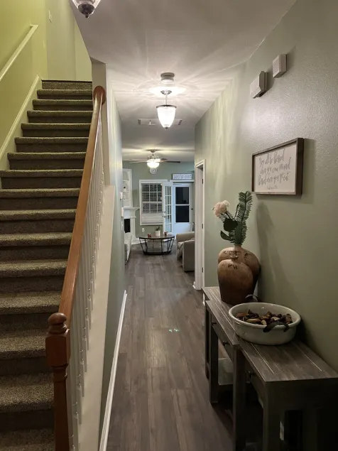 Lovely and Comfy 3 bedrooms townhouse/chateau elan area - Image 1