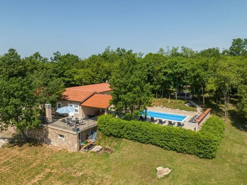 Private Villa St.Nikola on private plot of 9400m2 with private pool and Jacuzzi - Image 1