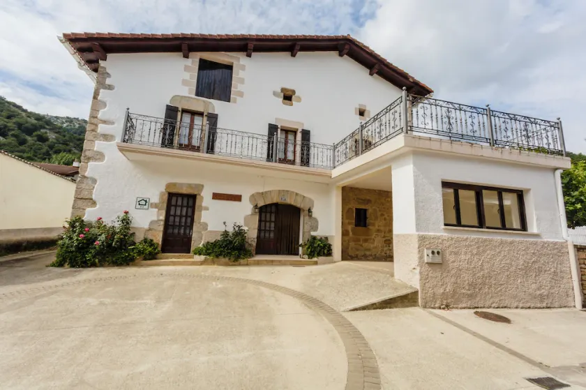 Zarranz Cottage para 19 pessoas - Image 1