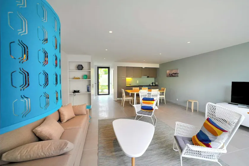 Villa til 6 personer 300 m fra strandene, på en golfbane - Image 1