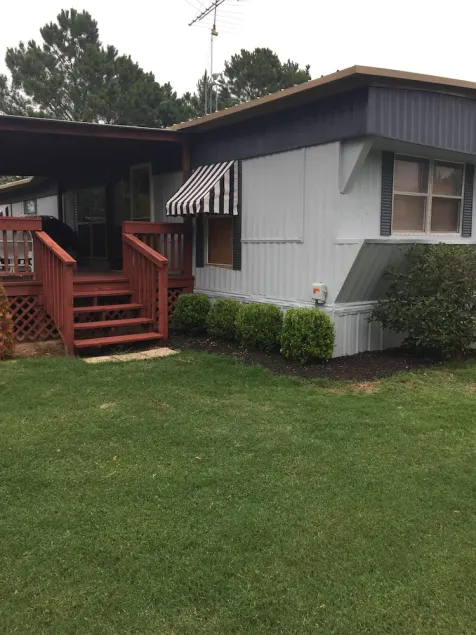 Sanders Island View Beach Home, Vintage med en farverig drejning! - Image 1