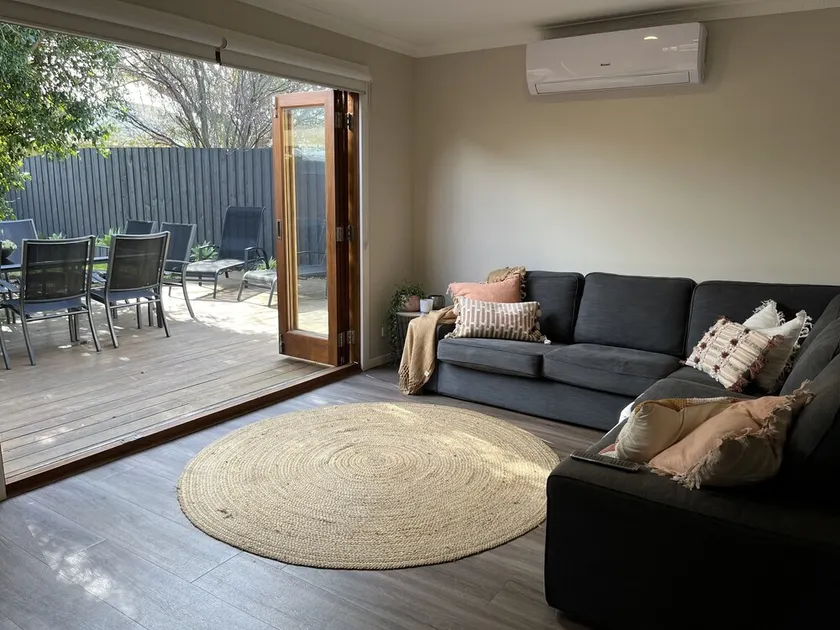 Inverloch Luxury Retreat - Image 1