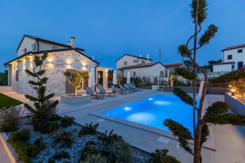 Holiday home - Image 1