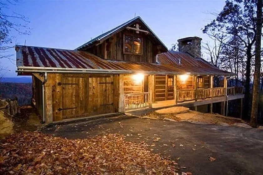 Sapphire Heaven, Luxury Mountain Cabin with a Spectacular View, Resort Amenities - Image 1