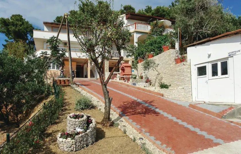 Cozy Apartment In Vlasici With Wifi - Image 1