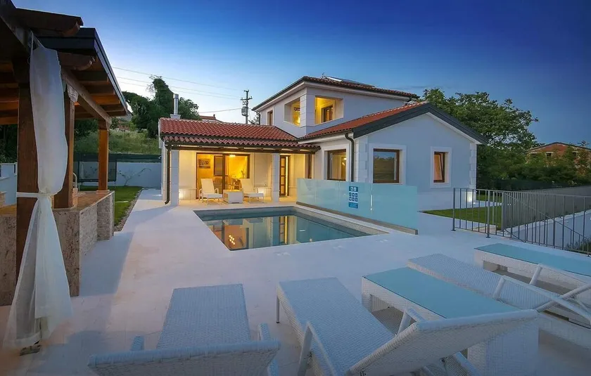 4 bedroom lovely home in Brtonigla - Image 1