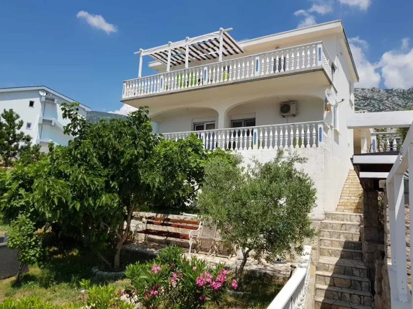 Fe-Wo Valentina am Meer mit Zugang zu privatem Strand und Pool in Cesarica - Image 1