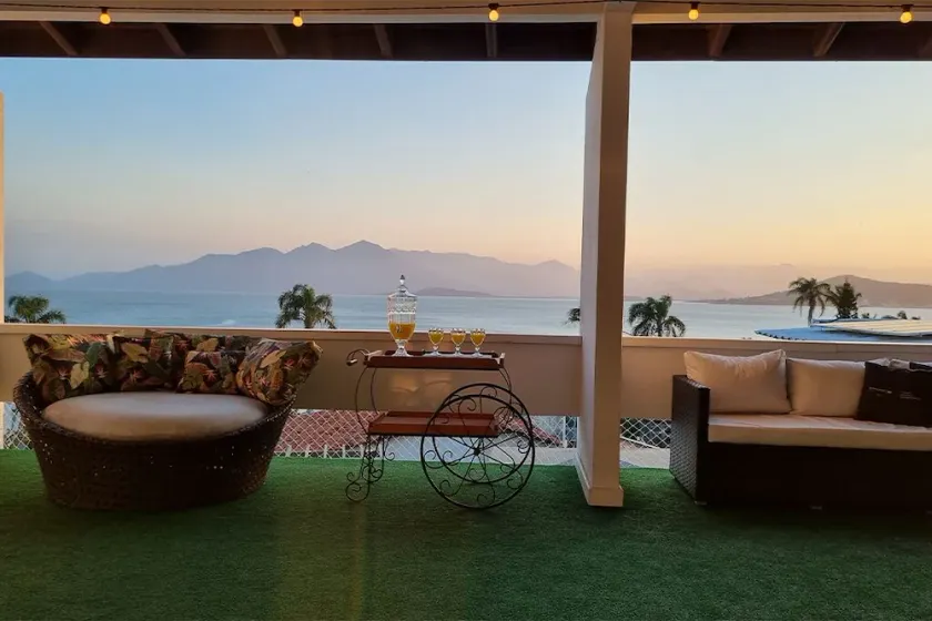 House with pool and panoramic sea view. - Image 1