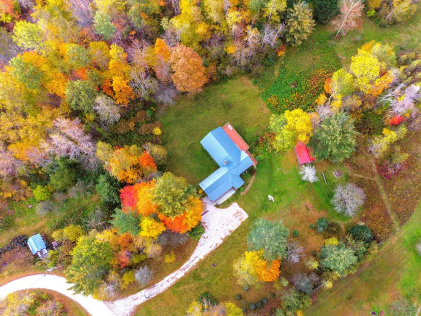 15 Minutes to Killington - 2 Living Rooms - Private Mountain Views - Image 1