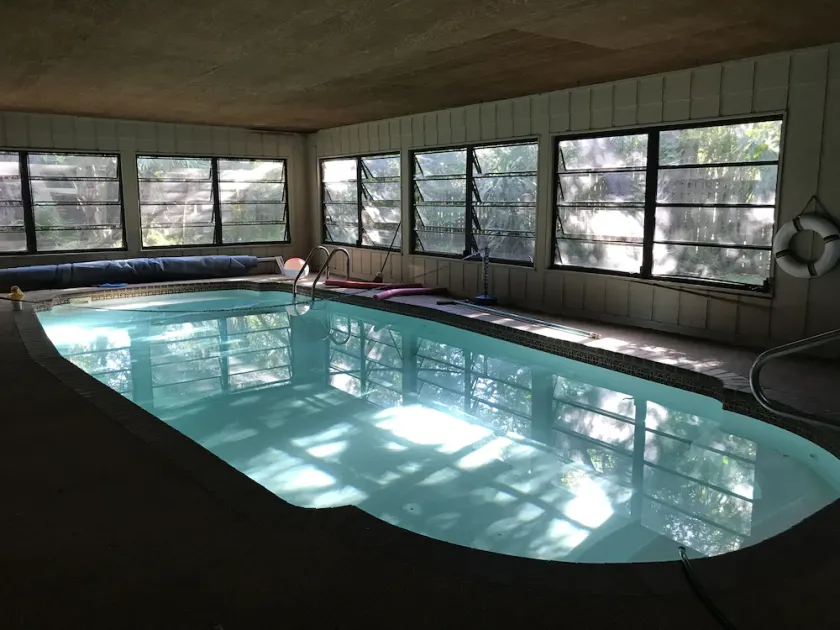 Privat indhegnet rummelig 4BR 3Bath indendørs pool - Image 1