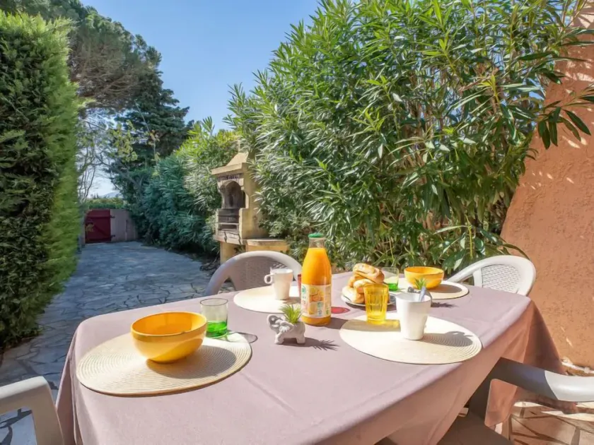 Holiday Home Thalassa-3 by Interhome - Image 1