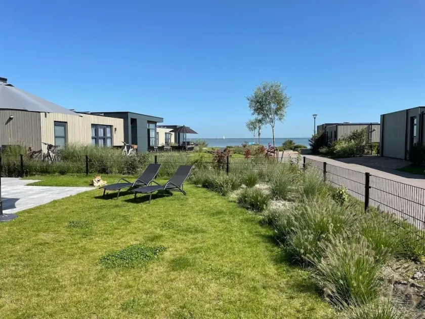 Top-modernes Chalet Windrose mit Großem, Eingezäuntem Garten am Ijsselmeer - Image 1