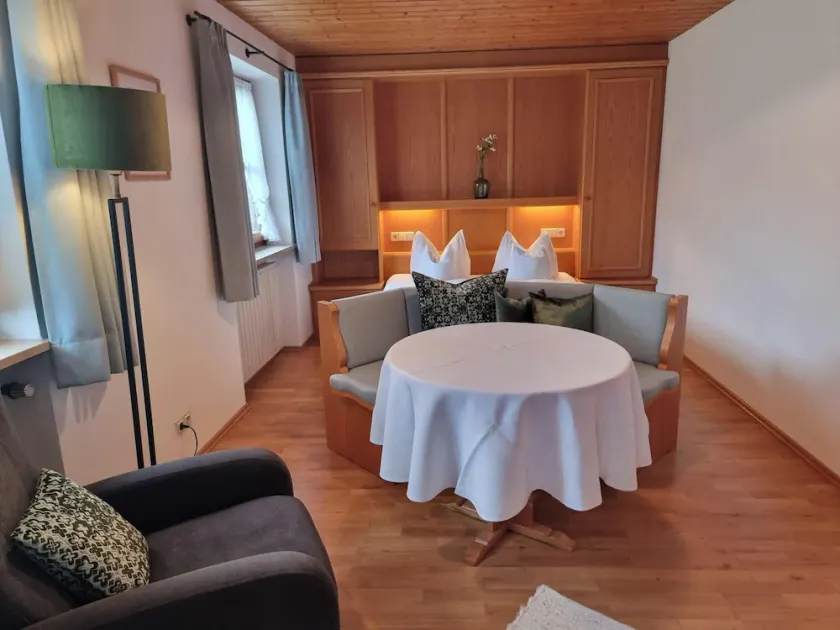 Walmberg vacation apartment with a view of the orchard - Image 1