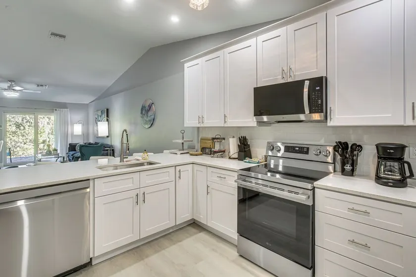 Canal-front Oasis! Port Charlotte Condo w/ Lanai - Image 1