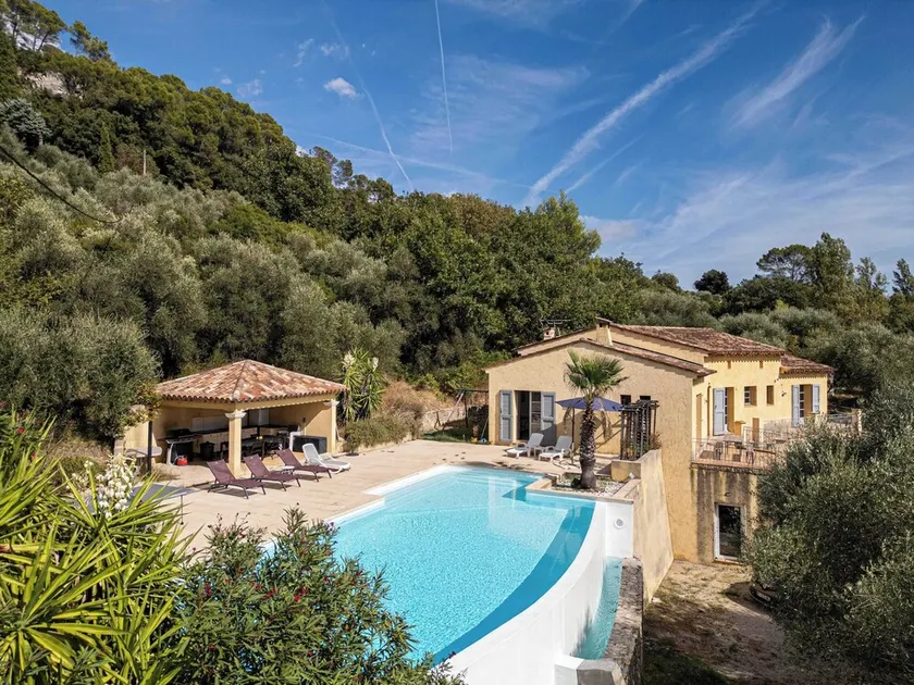 A/C House 4BR/10P with Pool – 40 min from Cannes - Image 1