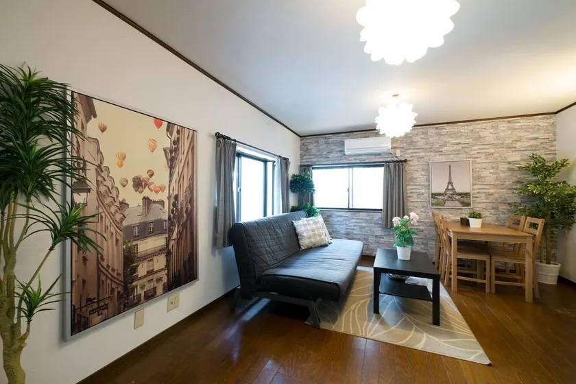 Taisho Family condo - Image 1