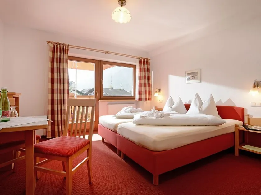 Quarto duplo com chuveiro, WC - Hotel Feichter - Image 1