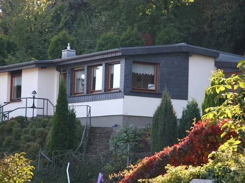 Ferienhaus Burgblick - 4-bed vacation home, shower/WC, 2 bedrooms - Image 1