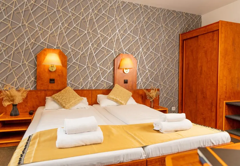Hotel ROSSIJA - Image 1