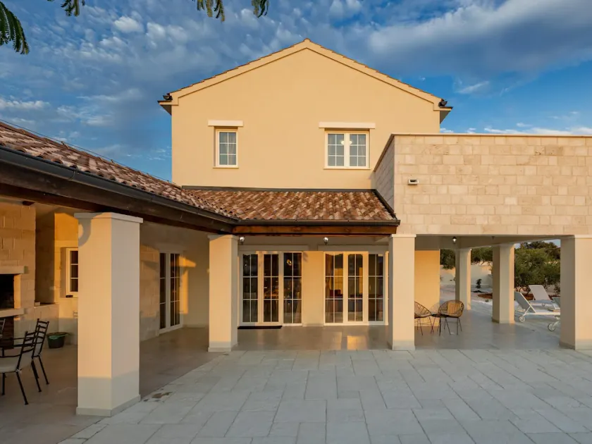 Villa Royal Stone with Pool, 350m from beach - Image 1