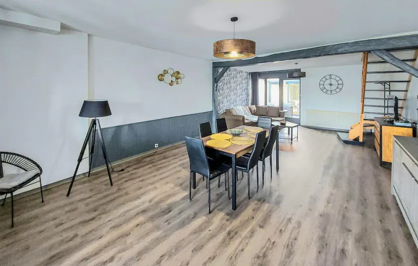 Lovely home in Gamaches with WiFi - Image 1