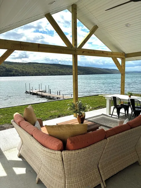 Birchwood Cottage, 200ft of Lake Beach-Fully flat lot -Private Driveway - Image 1