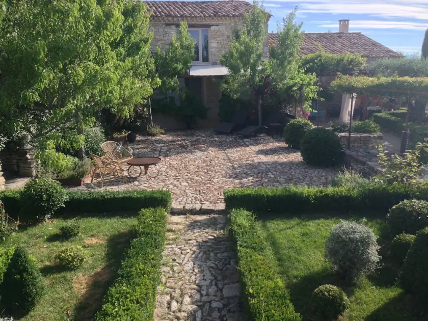 L AGACE Gîte de 2 personnes avec piscine - Image 1