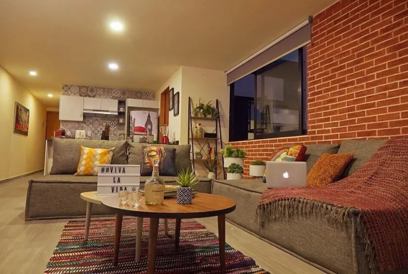 DECORATED AND EQUIPPED TO HAVE THE BEST REVIEW - Image 1