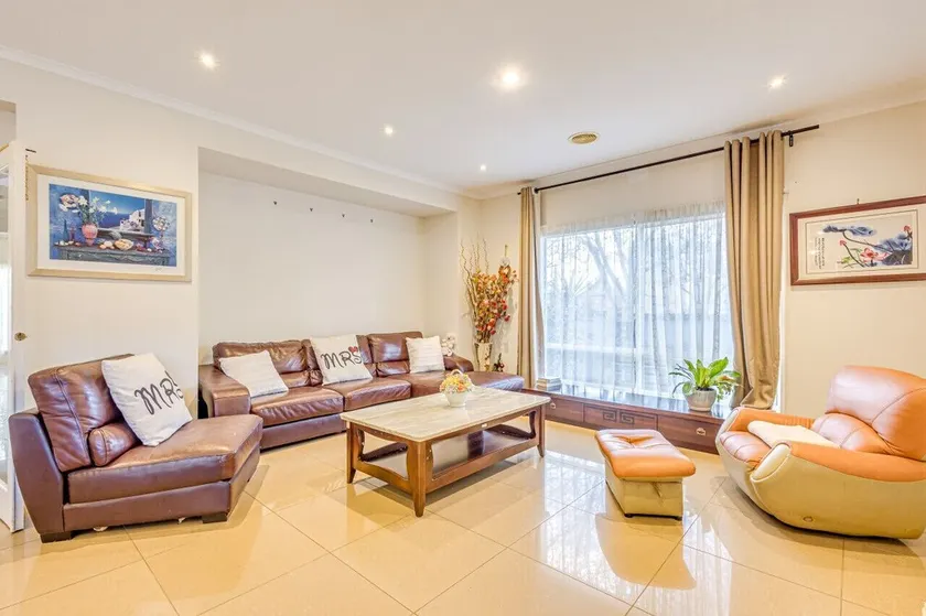 StayAU Family Home Comfort in Caroline Springs - Image 1