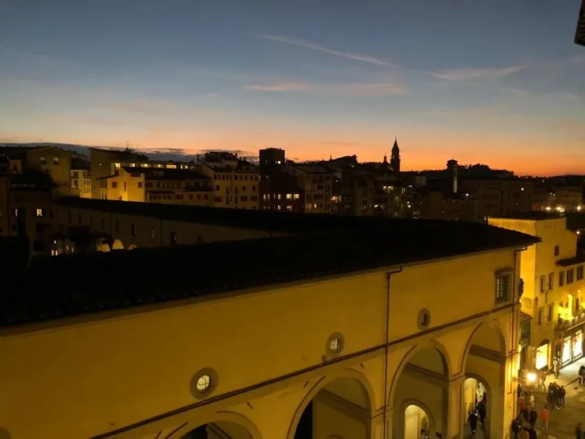 PONTE VECCHIO [1]: suite élégante avec une vue spectaculaire - Image 1