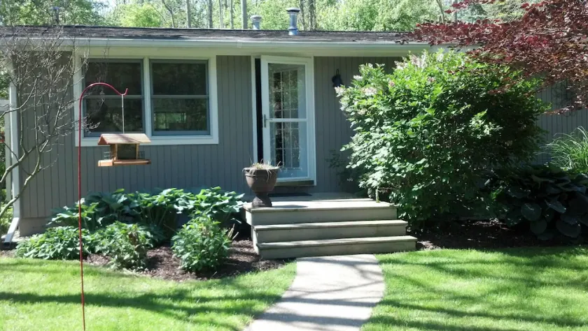 Walk To Beach - Cozy Douglas Cottage - Close To Downtown Saugatuck - Image 1