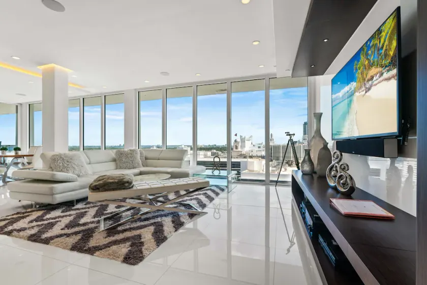 Oceanview Penthouse Condo at Decoplage -PH6 - Image 1