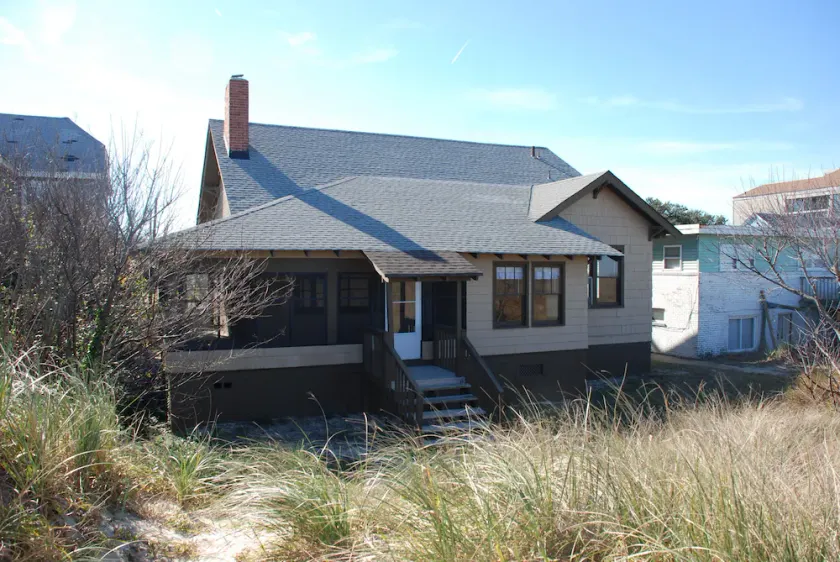Old Time Ocean View Cottage - Image 1