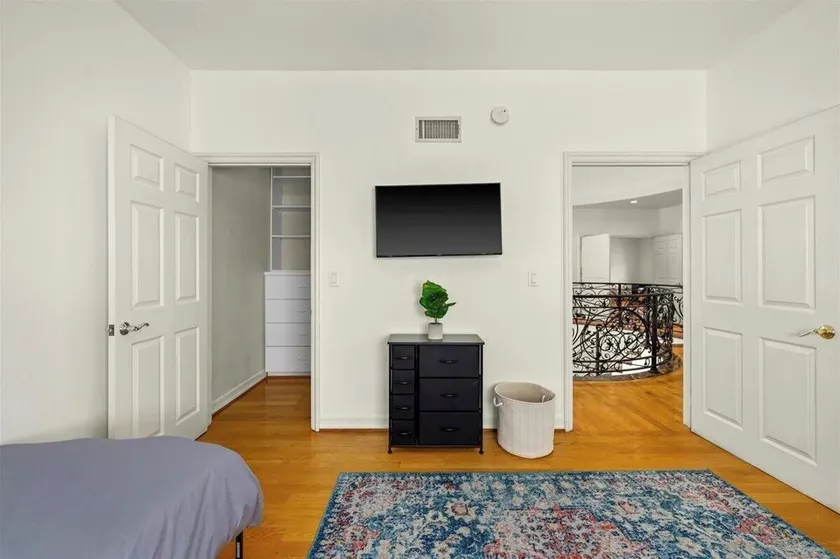 Huge Estate in ShermanOaks!Perfect for Staycation! - Image 1