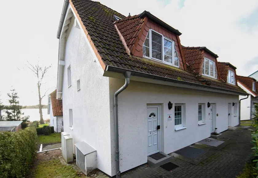 Fährhaus Nr. 14 - Haus mit Seeblick, gratis Sauna- und Schwimmbadnutzung - - Image 1
