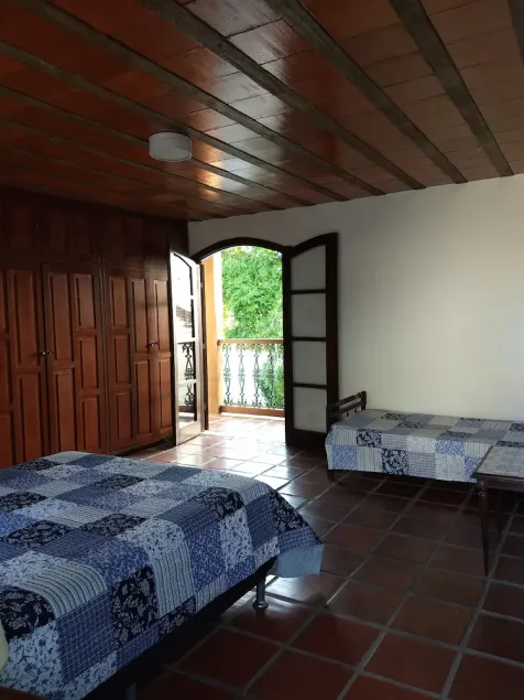 Large house very comfortable green area - Image 1