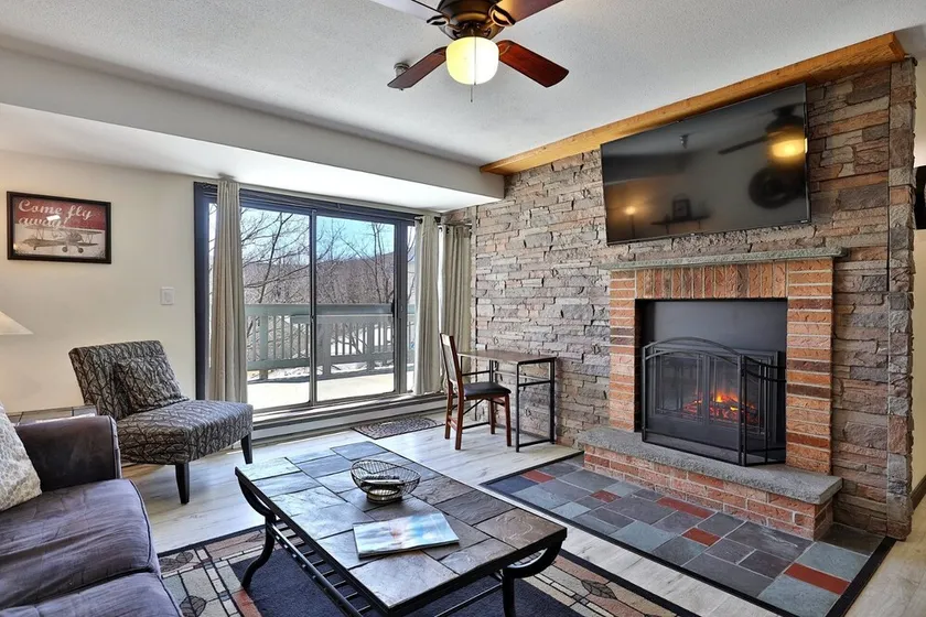 Cozy 1BR, 1BA Mountain Green Condo with Amenities and Discounted Lift Tickets - Shuttle, Pool, Hot Tub, Sauna, Gym - Image 1